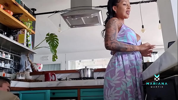 Latina Lady Takes Advantage Of The Fact That Her Husband Is Not Home And Smashes A Worker - Ebony Cum-fill Cunt