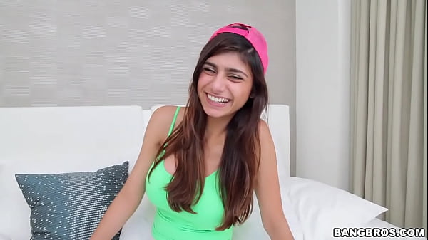BANGBROS - Asante Stone Buries His BBC In Mia Khalifa's Tense Arab Honeypot