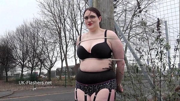 Chunky Unscripted Flasher Alyss In Public Jerking Off And Outdoor Showing Off Of