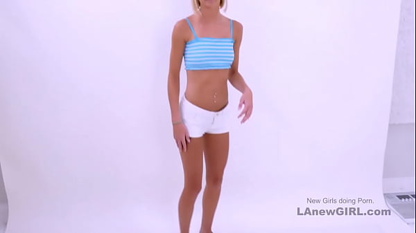 Adorable Babe Gets Pole Powerful For An Astonishing Smash