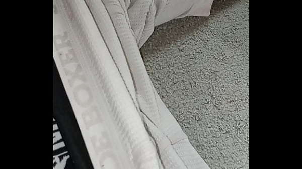 I Crave 2 Rub My Petite Brown Shaft