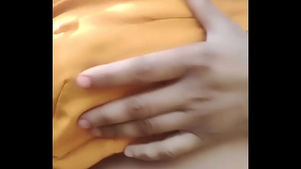 Indian Desi Village Bhabhi Outdoor Pissing Porn