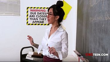 Freshman Adapts To A Free Employ Education
