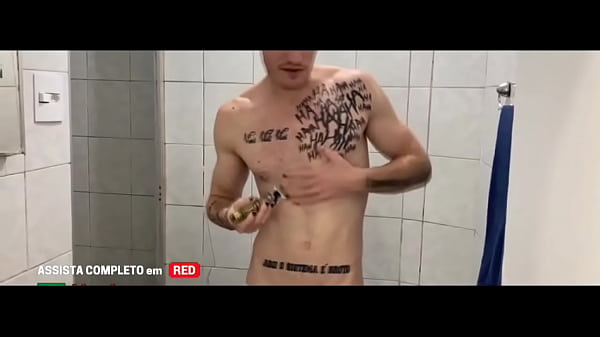Filme Solo Para Unsboys, Depilando E Tomando Banho