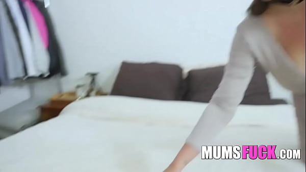 Frisky Mum Caught Her Perverted Stepson Sniffing Her Panties & Allowed Him To Kiss Her Cooch - MUMSFUCK