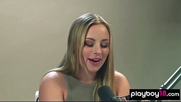 Tiny Platinum MOMMY Anna Claire Clouds Massages Her Twat After An Interview