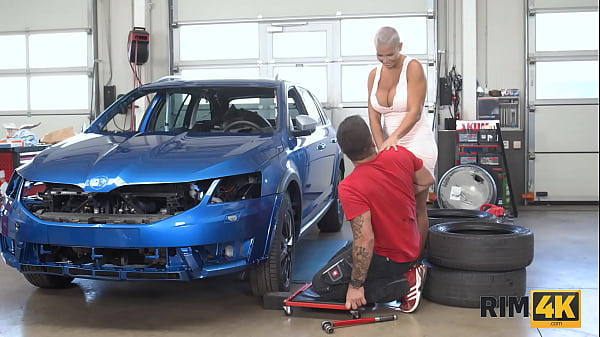 RIM4K. Tired Guy Wants The Wild Hottie To Rim Him Before Hooking Up