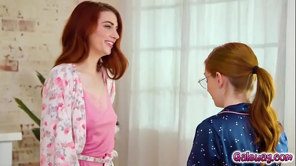 Aria Carson Encourages Maya Kendricks To Examine Each Other's Cunt