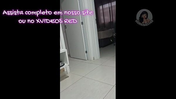 Visitande Dotado Surpreende Esposa Em Casa E Fode Ela Na Cama Do Casal!
