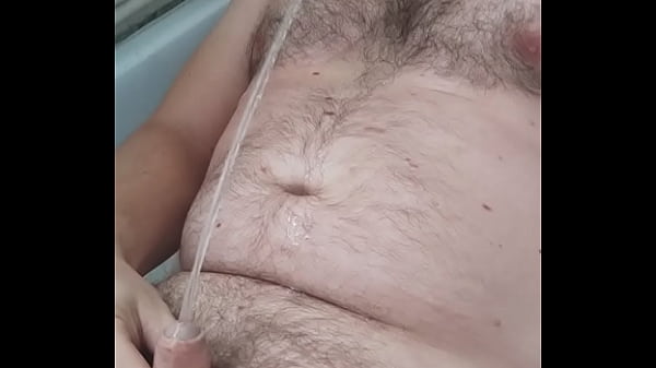 VID 436 Ma Piss In Gura Mea (2min)