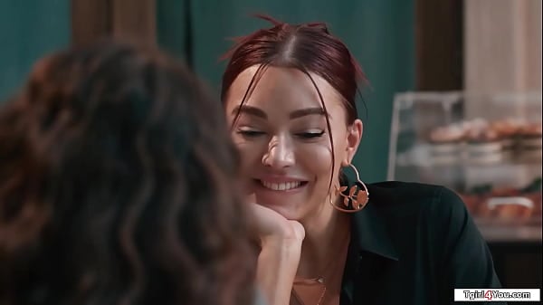 Top-heavy Shemale Emma Rose Rams Her College Gf In Public Cafe