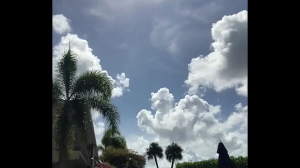 MAXXX LOADZ THE BEACHBODY PORNSTAR