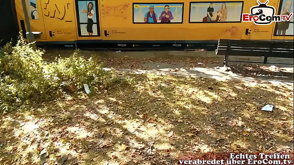 Tätowierte Vollbusige Deutsche Stepmom Auf Der Straße Abgeschleppt