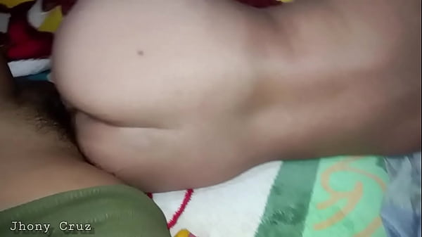 ¡Vecino Hechamelos En La Boca Para Que Me Trague Tus Mecos Y No Se De Cuenta Mi Esposo!