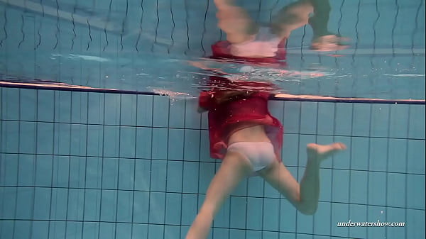 Bultihalo Is An Insanely Ravishing Hot Hottie Underwater