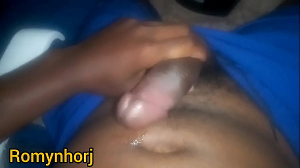 Levando Uma Pirocada De Um Amigo De Madrugada Chuvosa No Rio De Janeiro Gozada Dentro Da Mulata(Video Completo No Red)