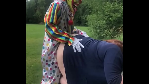 Gibby The Clown Hammers Pawg In Daylight
