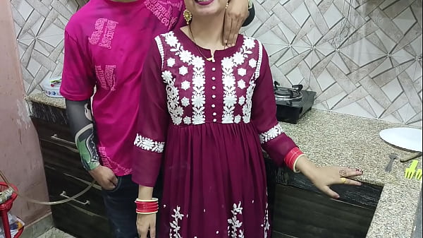 पड़ोस की भाभी के साथ घपाघप किया।