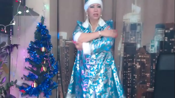 The Seasoned Snow Maiden Is Worshipping Santa's Boner! Hurray, Our World Is Saved For Another Whole Year! ))