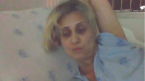Estou Esperando O Meu Médico De Madrugada Com A Buceta Bem Molhada Full On Red