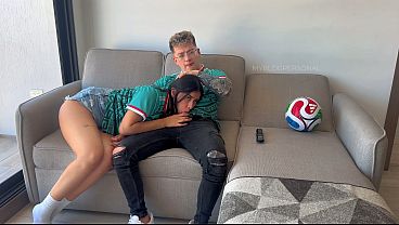 Joven Mexicana Aficionada Se Aburre Y Pide Ser Cogida Durante El Partido Inaugural Del Mundial 2026: México Vs Sudáfrica