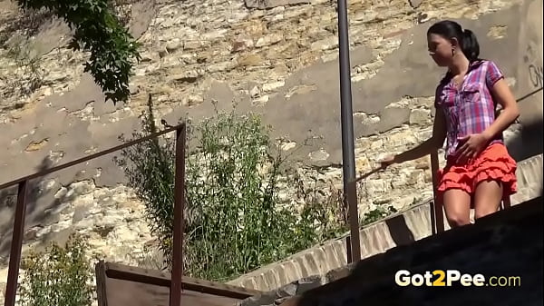 Desperate To Pee - Eurobabe Relieves Herself Outside In Public