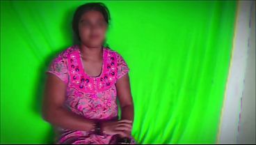 Very Poor Desi Maid Fucked By Her Chief For Extra Salery Supervisor Gived To Housemaid Gifts And Bang Her Hindi Audio