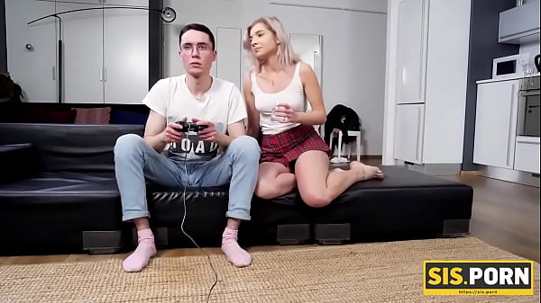 SIS.PORN. Chick Craves Shaft And Finds A Way To Be Scored By Videogame-addicted Stepbro