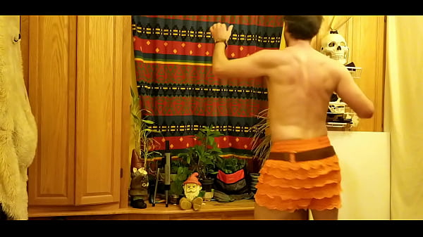 Solo Male Dancer Twerks His Behind For You Max Shenanigans