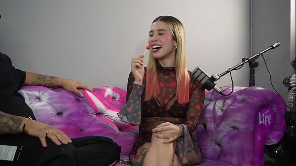 Pornstar Gets Frisky In Authentic Interview And Achieves Back-to-back Climaxes - Sara Films - Katty Blake