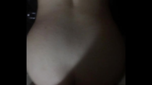 Cogiendome Por Atras A Una Gringa Nalgona En La Cochera