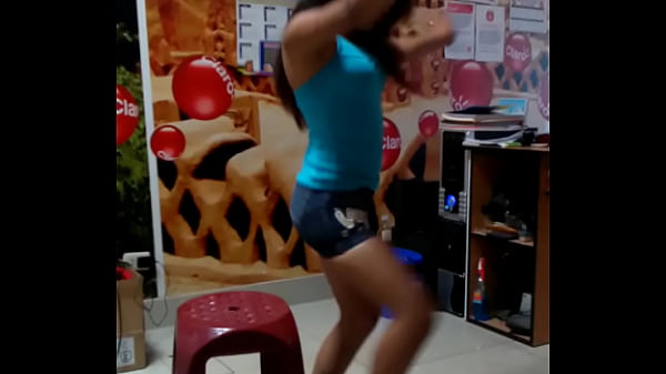 BAILARINA ARRECHA