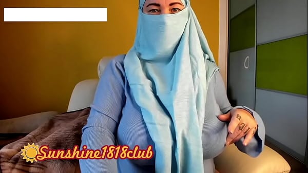 Saudi Arabi Spouse Muslim In Hijab With Giant Knockers Webcam Showcase Recorded November 13th