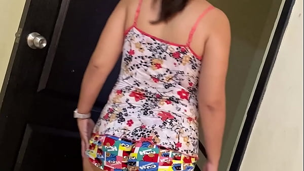 Me Hago La Paja Detras De Mi Hermanastra Mientras Ella Ordena Le Digo Que Me Debe Obedecer Por Que Yo Soy El Hombre ! Dialogos En Español