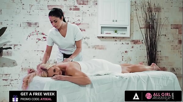 ALL HONEY MASSAGE - Naughty Masseuse Alex Coal Relishes Taking Care Of MATURE Client's Figure And Cooch