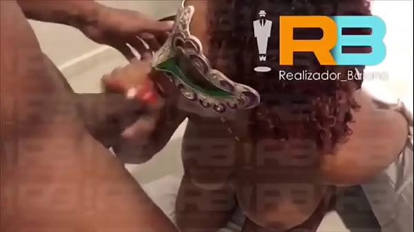 Brazillian Bull, Realizador Baiano Com Submissa Casada. Sendo Recompensada Por Ser Uma Boa Putinha Com Meu Leitinho Quente. Casada Recebendo Gozada Do Comedor E Corno Assistindo