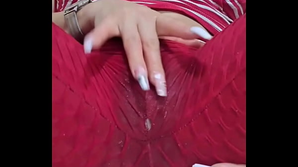 Frotando Mi Coño A Traves De Leggins Hasta Mojarlos Delicioso - Se Moja Y Habla Tan Sucio Que Te Hace Excitar Demasido