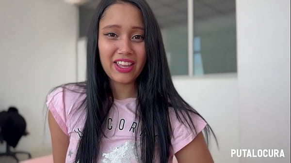 PutaLocura - Torbe Charla Y Folla Muy Cerdo Con La Seductive Colombiana Lía Ponce