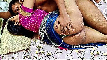 Indian Desi Thick Hotwife Bhabhi New Sex Video In Saree.