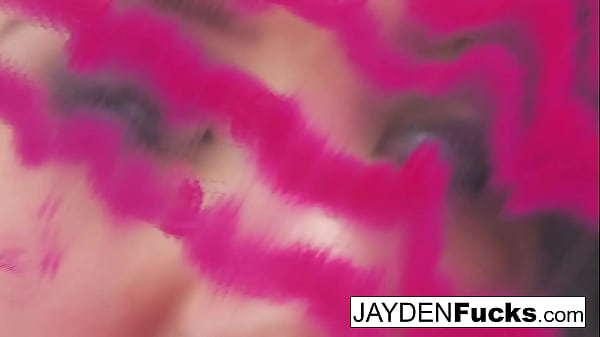 Jayden Jaymes Decides To Play With Her Astonishing Pussy