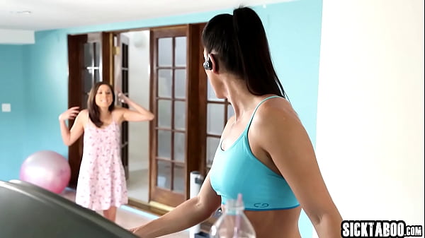 Teen Stepdaughter Shyla Jennings Slurping MOMMY Stepmothers India Summer Clitoris And Stroke Stuffed Her After Lip Play