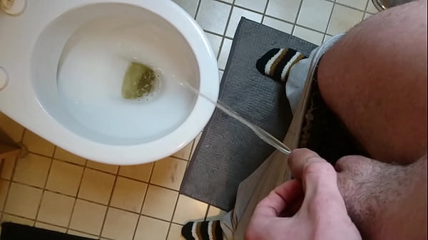 Ich Musste Sehr Dringend Pinkeln
