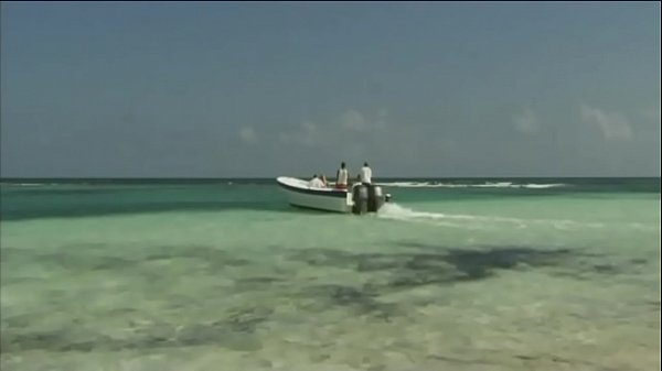 Italian Pornstar Vittoria Risi Smashed By Two Sailors On The Beach
