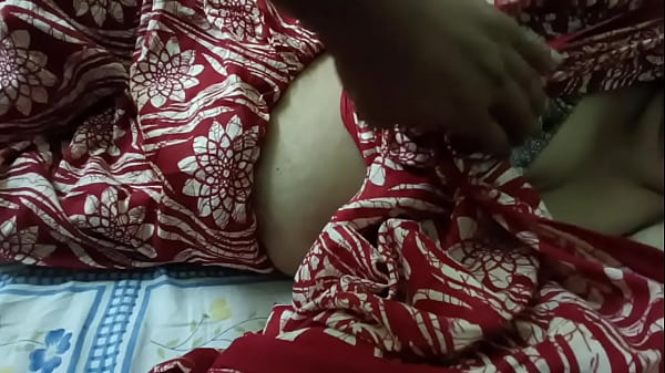 Desi Bhabhi Showed Her Cooch To Her Boyfriend