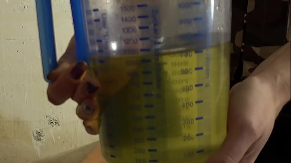 The Dragonady Let Her Drink 1L Of Her Piss