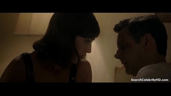 Lizzy Caplan In Lords Of Sex