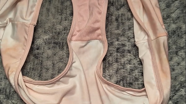 Me Corrí Sobre Los Panties Rositas De Mi Amiga Enfermera