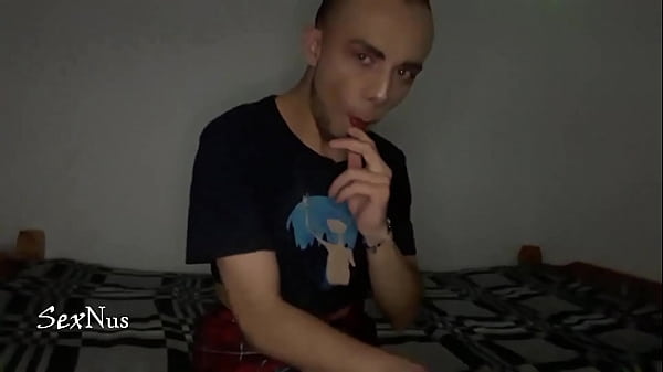 Caliente Bombom En La Cama