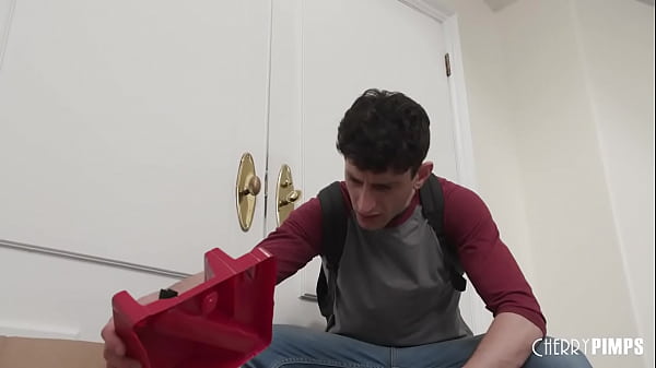 Stepson Straddling Huge Boobs Smoking-hot Mom Delivers An Oral And Instructs Her Stepson How To Slam