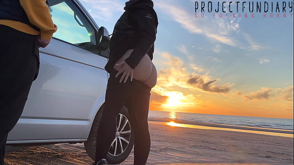 Magical Sunset Sex At The Beach - Risky Public Quickie With Honey In Tense Yoga Leggings, Projectfundiary